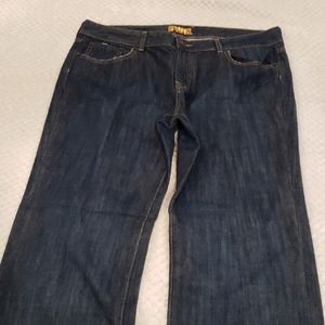 Sarah Jessica Parker Bitten jeans